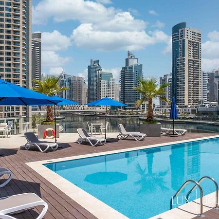 Lux - Contemporary Suite With Full Marina View Dubai Bagian luar foto