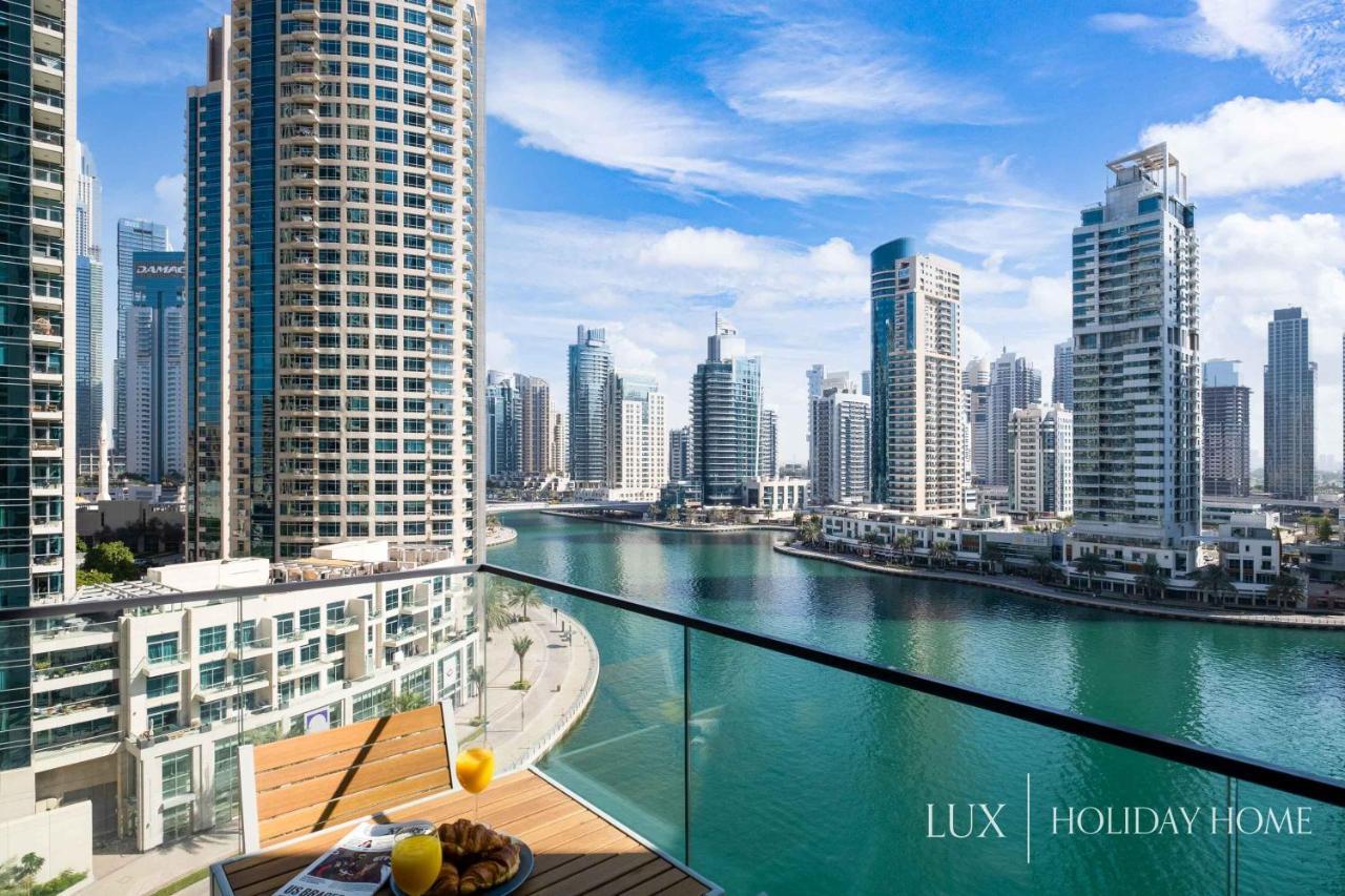 Lux - Contemporary Suite With Full Marina View Dubai Bagian luar foto