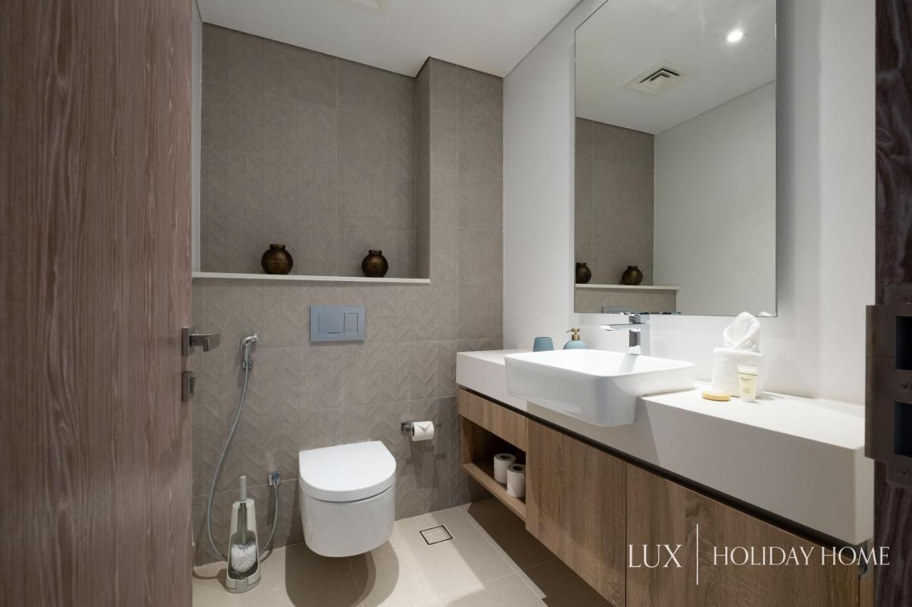 Lux - Contemporary Suite With Full Marina View Dubai Bagian luar foto