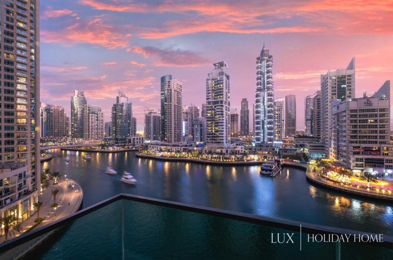 Lux - Contemporary Suite With Full Marina View Dubai Bagian luar foto