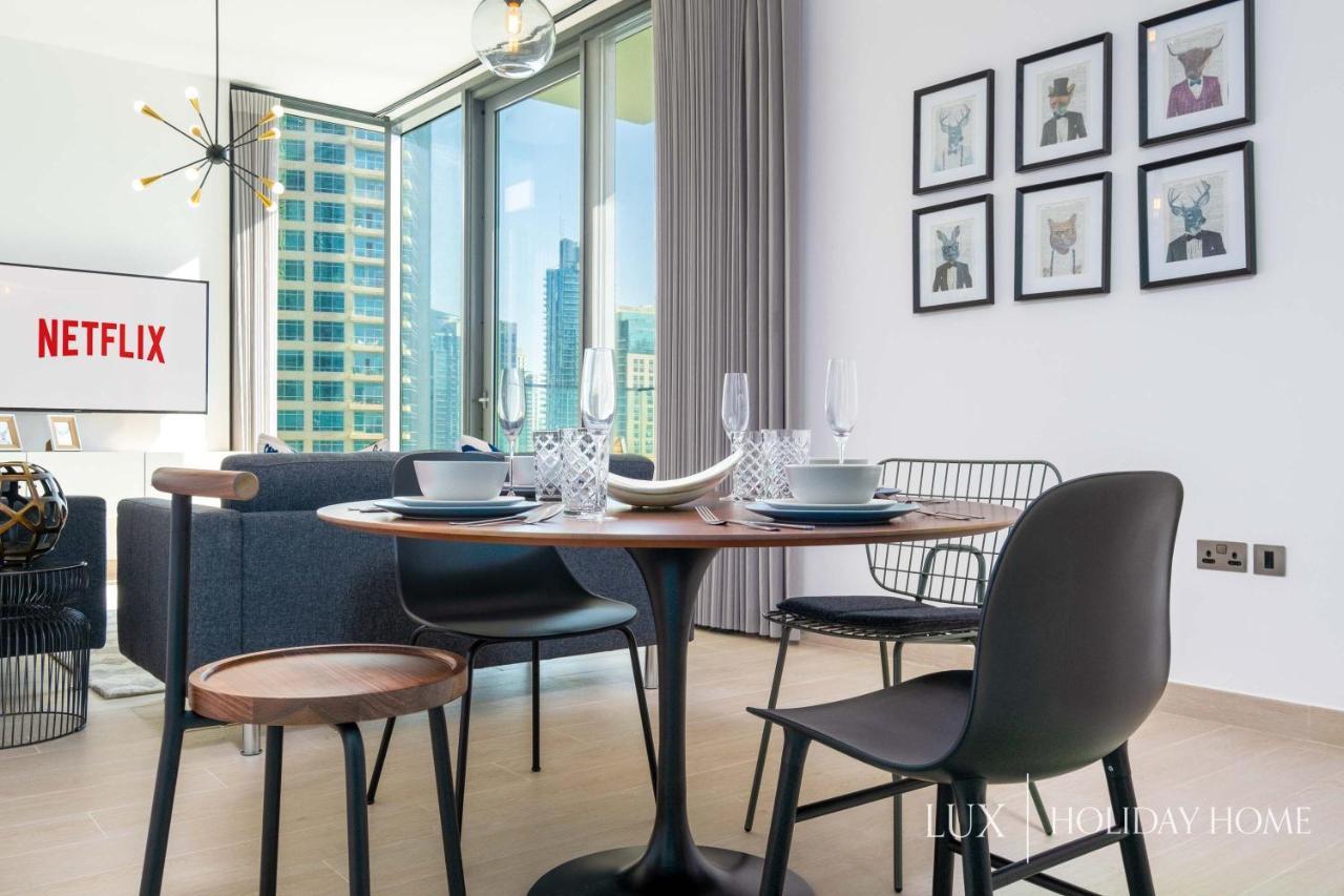 Lux - Contemporary Suite With Full Marina View Dubai Bagian luar foto