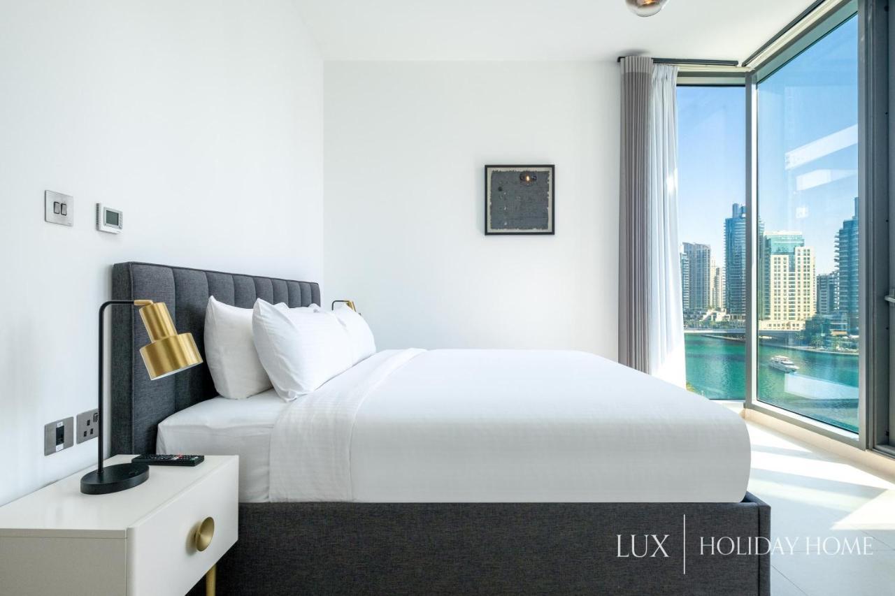 Lux - Contemporary Suite With Full Marina View Dubai Bagian luar foto