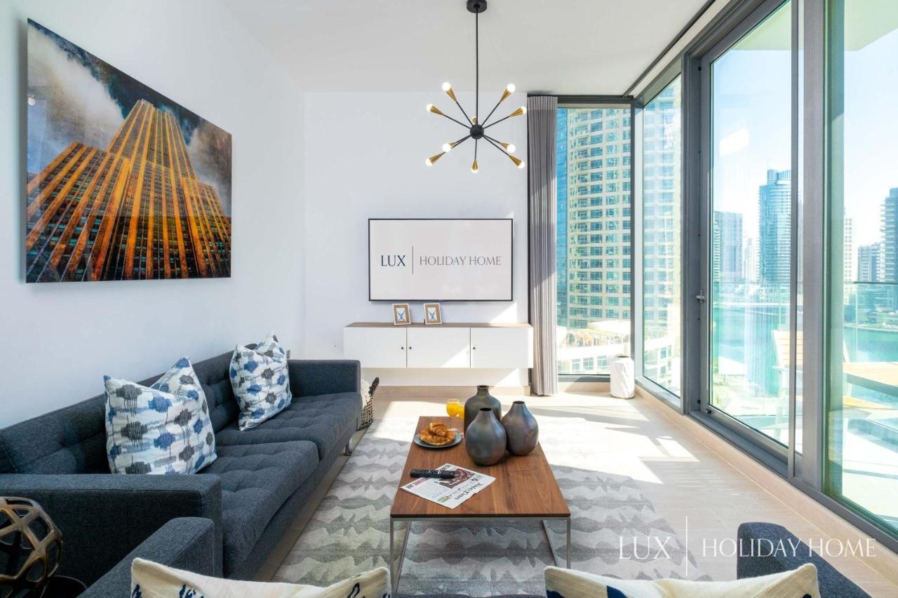 Lux - Contemporary Suite With Full Marina View Dubai Bagian luar foto