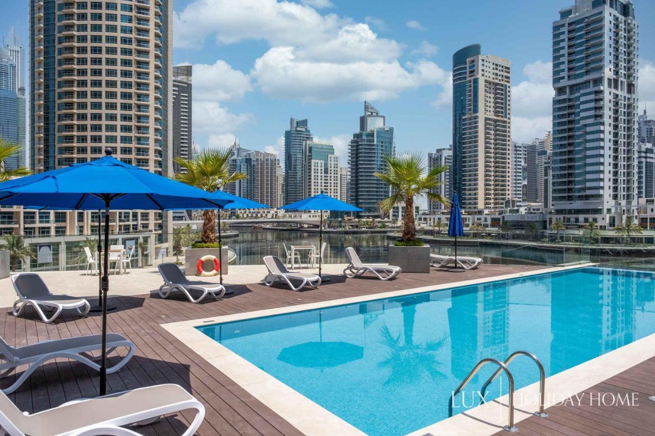 Lux - Contemporary Suite With Full Marina View Dubai Bagian luar foto